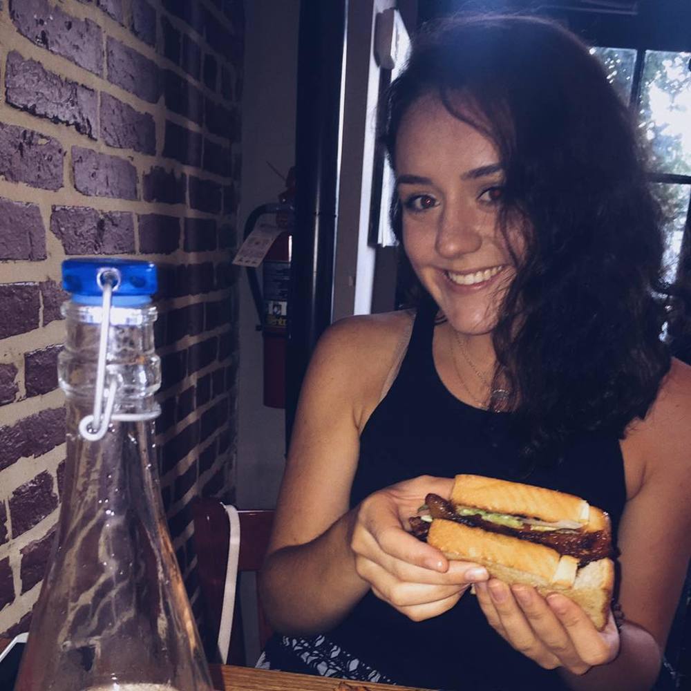 Meet your Posher, Kelly